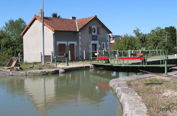 Canal latral  la Loire — cluse  Herry