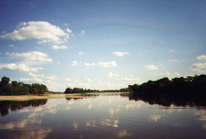 La Loire  Mesves-sur-Loire (France — Nivre)