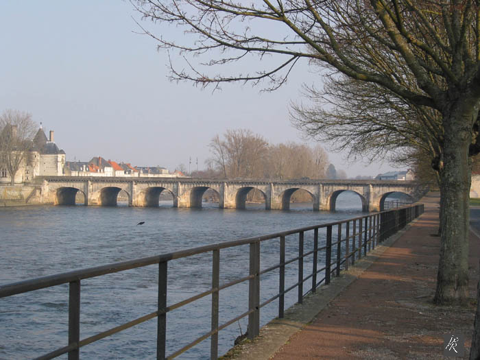 La Vienne  Chtellerault entre le pont C. de Hogues et le pont Henri IV
