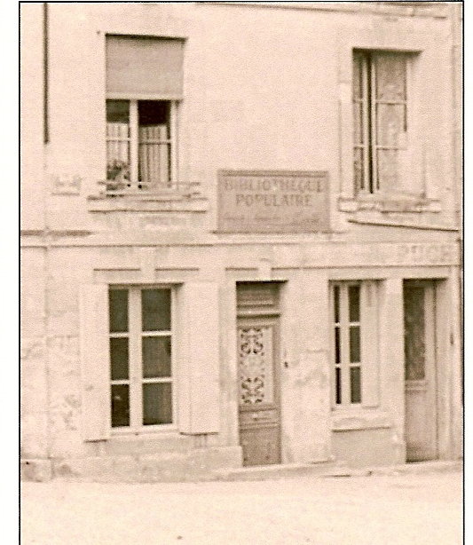 Loudun (France — Vienne, local de la Bibliothque populaire en 1939.