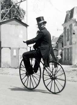 Cavalcade  Loudun (France — Vienne)