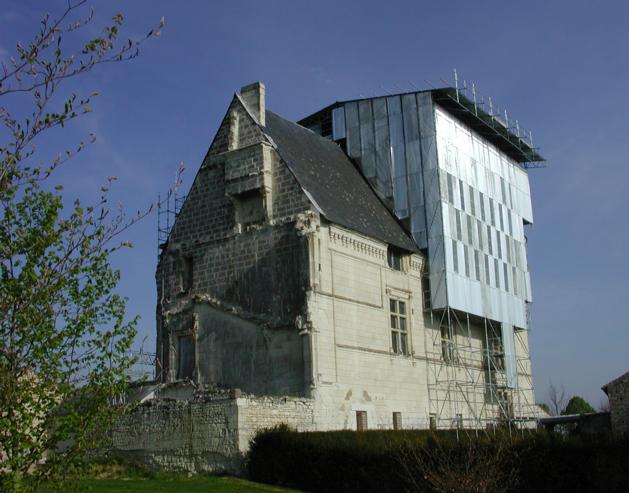 Chteau de la Roche-du-Maine les travaux en 2002