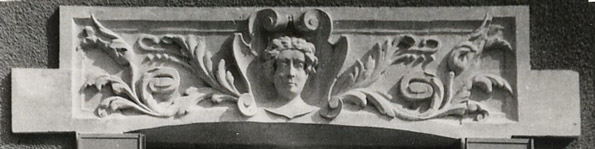 Saint-Clair (France-Vienne) - Linteau sculpté.